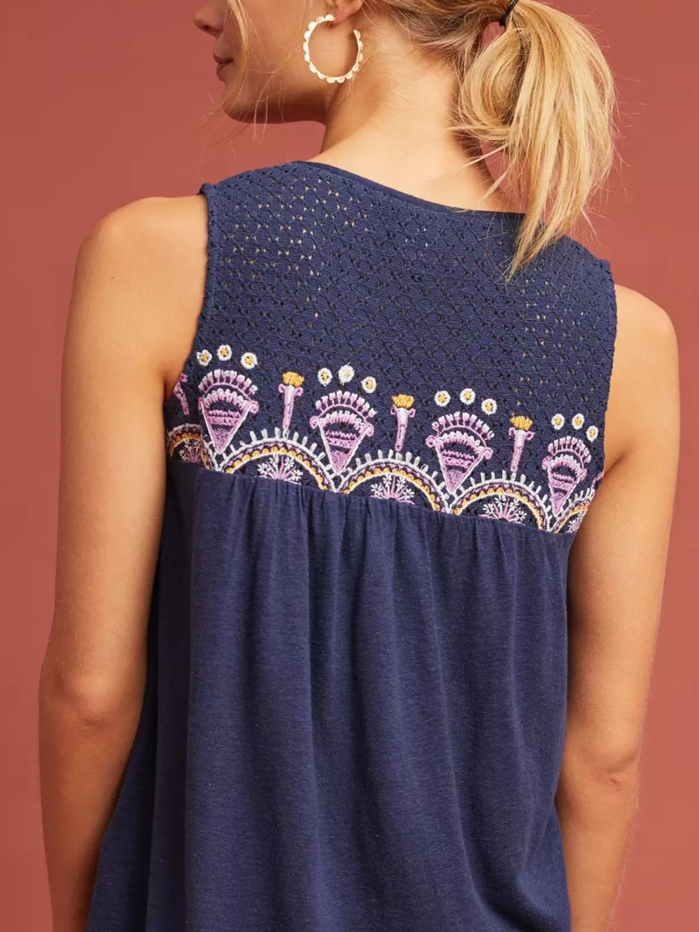 Anthropologie Akemi + Kin Crochet Williston Embroidered Tank Womens Size M Navy - Picture 7 of 14